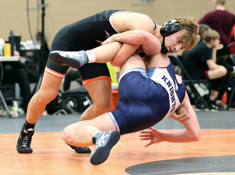 Boys wrestling Sean Kolkebeck sets tempo in key Flavin win for DeKalb