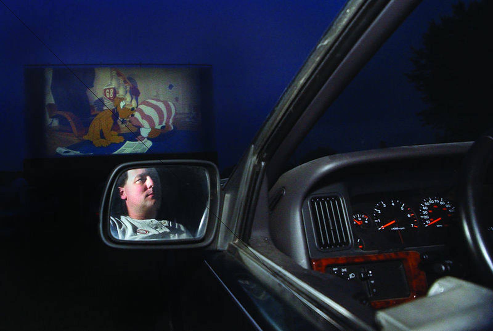 5 things to do in the Illinois Valley Drivein movie theater opens in