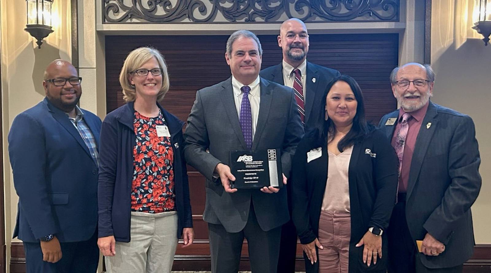 Woodridge School District 68 board receives governance recognition for