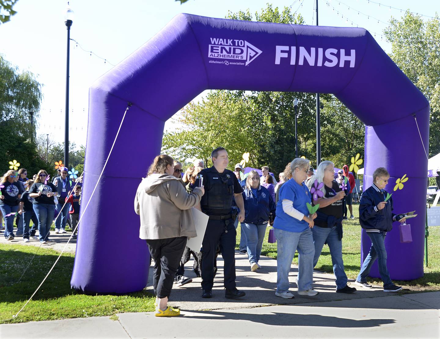 Participants from Illinois Valley took part in the 2025 Walk to End Alzheimer’s on Saturday at Jordan Block in Ottawa. The annual walk, organized by the Alzheimer’s Association, raises awareness and funds for Alzheimer’s care, support and research.