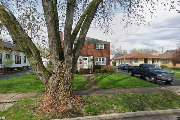 Single-family home sells in Joliet for $290,000