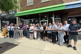 Angry Pickle Pub celebrates grand opening in downtown Sycamore