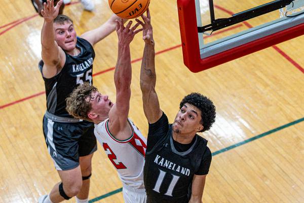 Kaneland pulls away in second, third quarters to beat L-P, finish 30-0