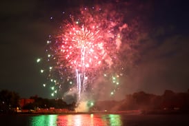 Glen Ellyn Parks Foundation holds fireworks viewing raffle