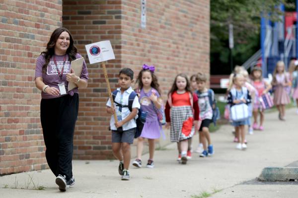 Here’s how to sign up for preschool, kindergarten in St. Charles 303