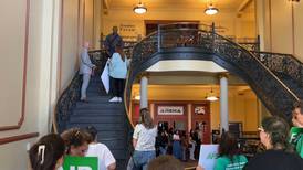 NIU worker pay raises ‘don’t keep up with inflation,’ union says amid stalled bargaining