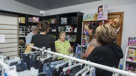 Goodfellows of Lee County accepting applications for Christmas giveaway