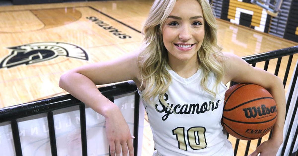 Feuerbach enjoys the process, wins girls basketball Player of the Year