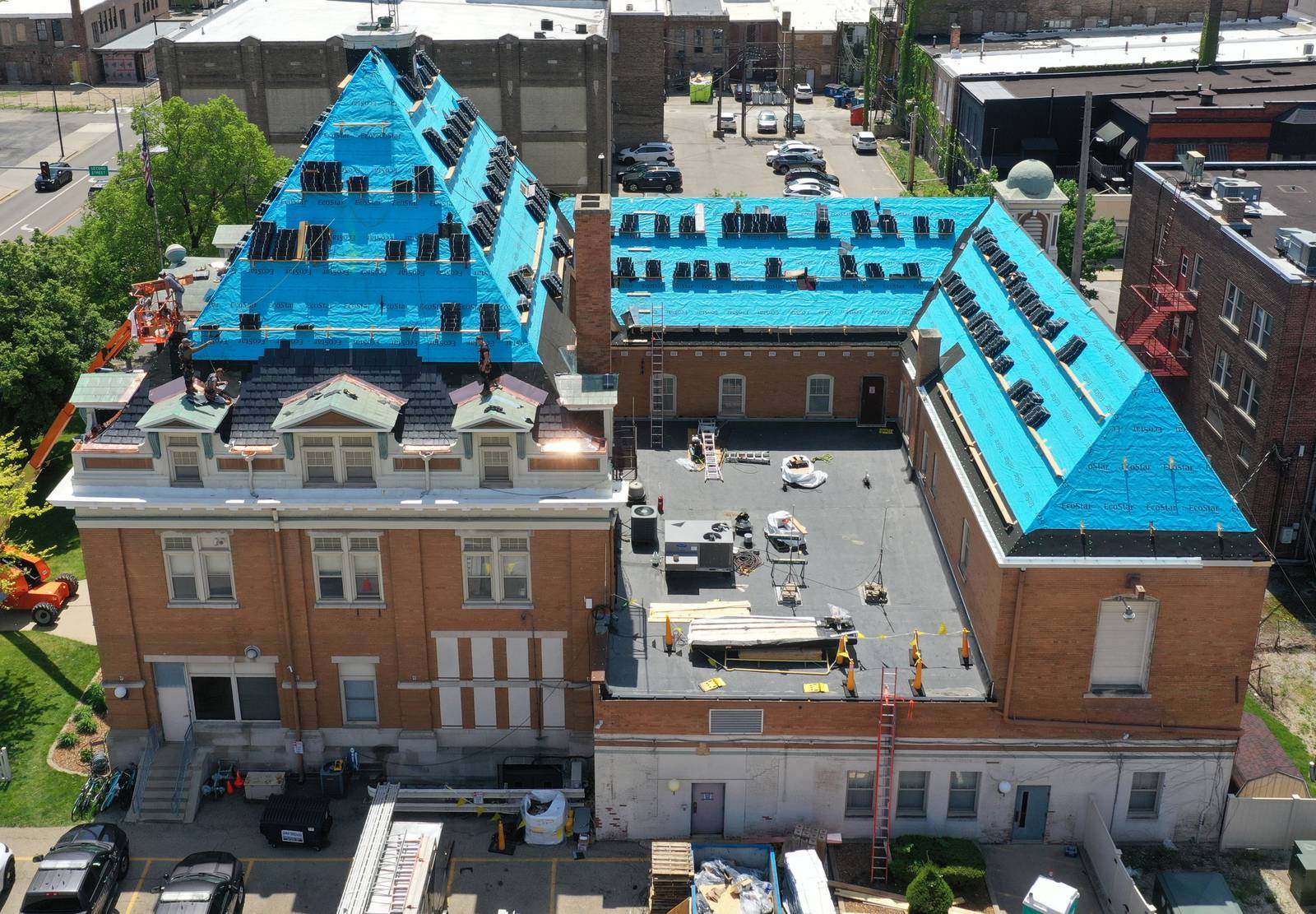Photos Crews work on the roof of La Salle City Hall Shaw Local