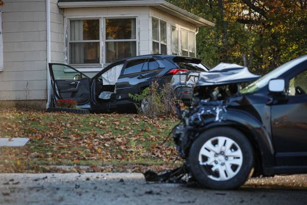 2 injured, 1 critically, in crash near Marengo that sent one car into side of house