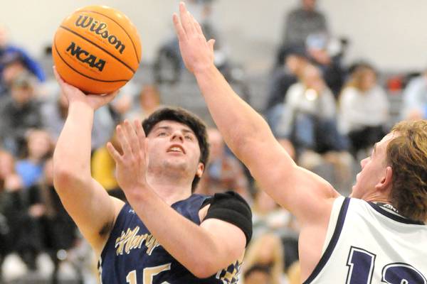 Marquette hangs with, but falls to, top-seed Lexington in Shipyard semifinals