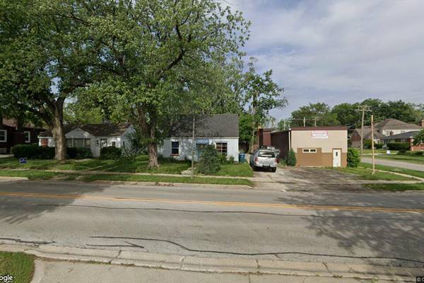 Single-family home in Elmhurst sells for $466,666