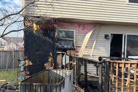 Fire damages Crest Hill house