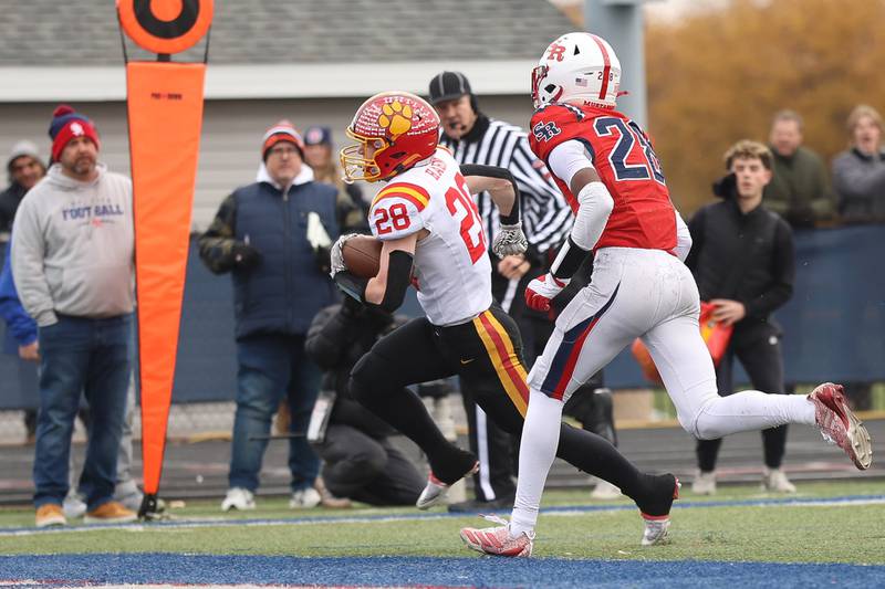 Batavia's Henry Hahn runs in for the touchdown against St. Rita in the Class 7A state semifinal on Saturday, Nov. 22, 2025 in Chicago.
