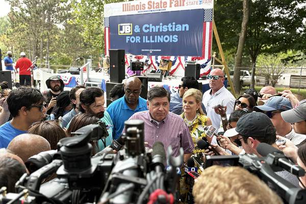 Pritzker signs law expanding lawsuit protections for Illinois news media