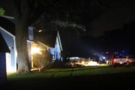 1 dead, 1 critically injured after boat runs aground, hits house in McHenry