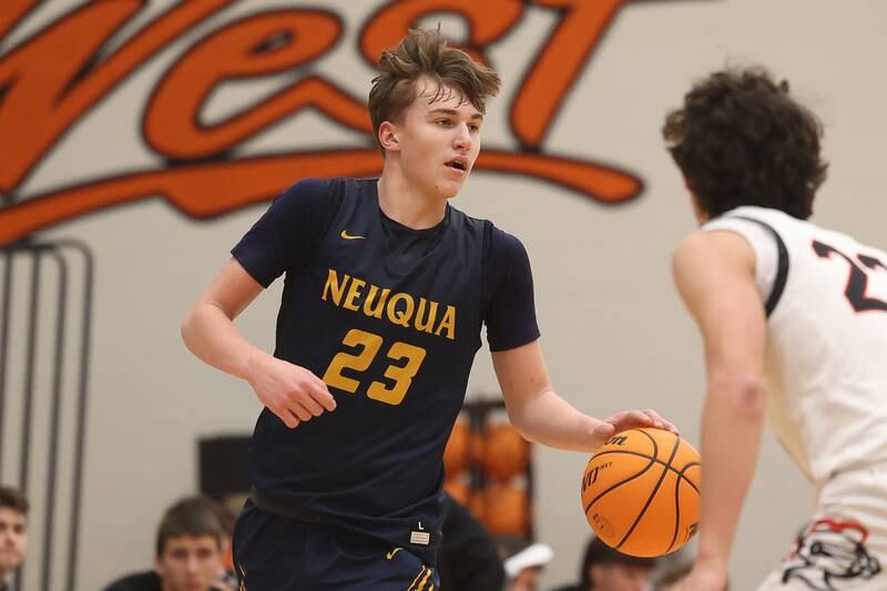 Neuqua Valley’s Cole Kelly looks for a play against Lincoln-Way West on Saturday, Feb. 1, 2025.