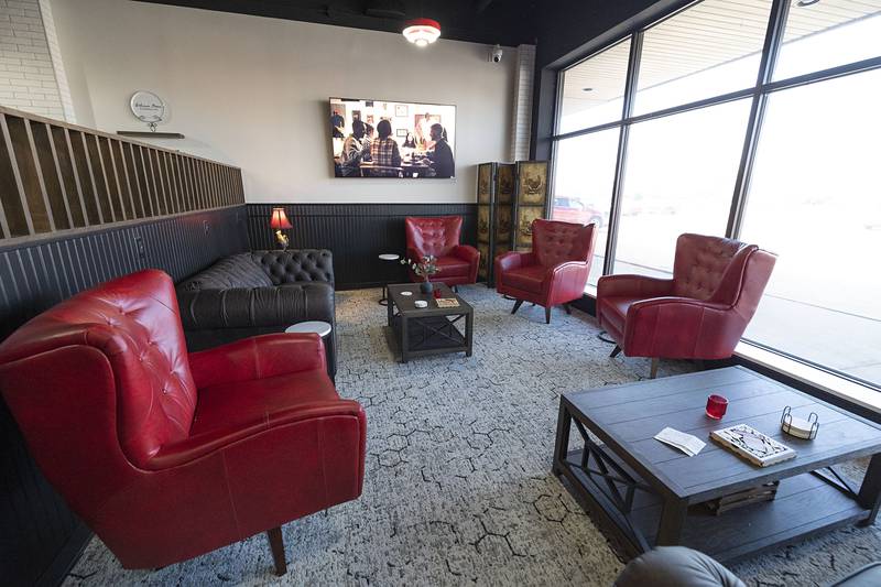 A lounge area at Artisan Oven is a good place to have a cocktail while waiting for a table at the new restaurant.