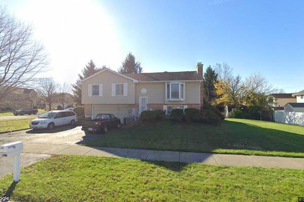 Single-family home sells in Aurora for $330,000