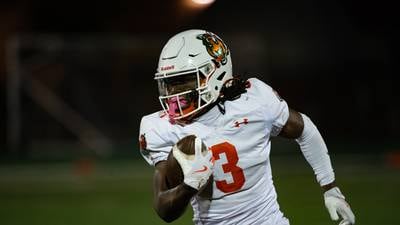 Plainfield East edges rival Plainfield Central in defensive battle to earn first win