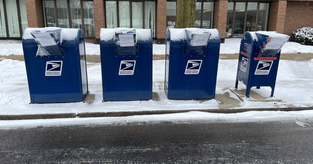 Joliet post office mailboxes taped off, burglary reports under