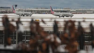 Post-Thanksgiving travelers in Chicago see flights canceled and delayed after winter storm
