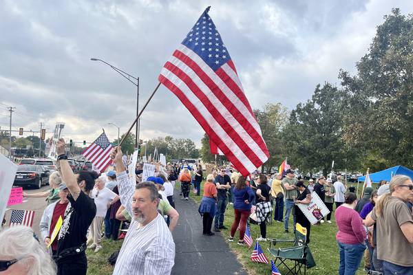 Photos: "No Kings" rallies take place all across northern Illinois
