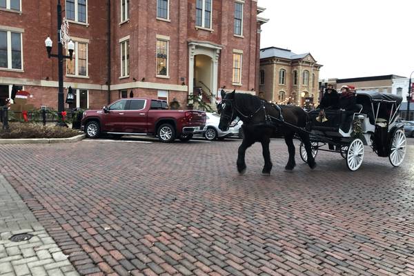 Bitter cold weather prompts weekend cancellations, delays in McHenry County