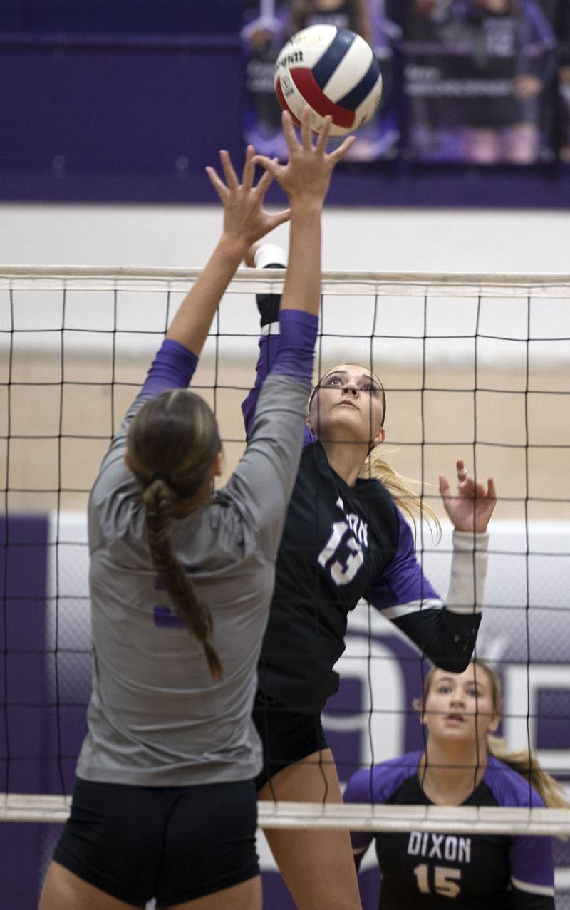 Dixon’s Solis Thompson works the net against Rochelle Thursday, August 28, 2025.