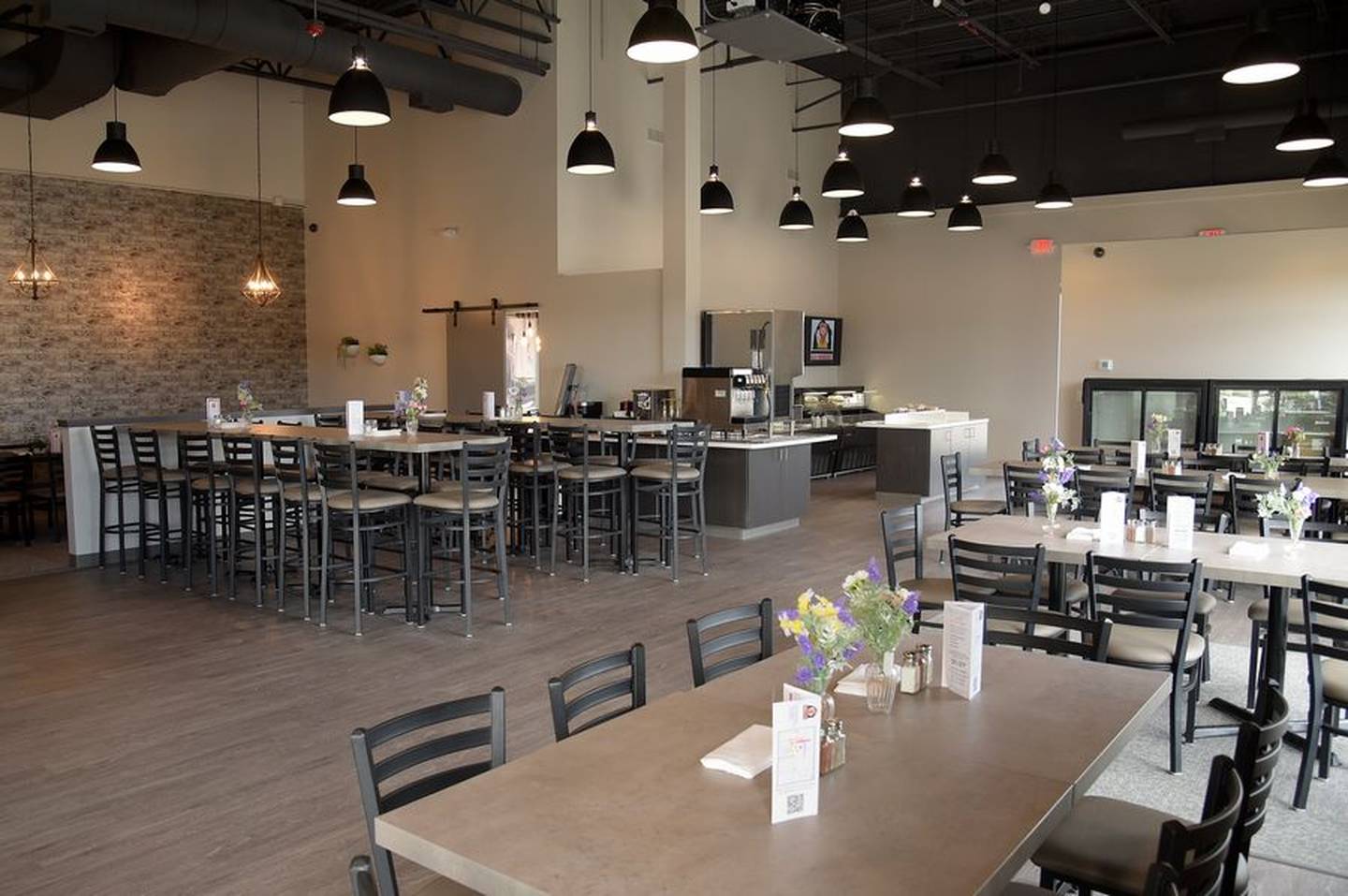 AJ's Hangout recently opened in South Elgin, offering fresh made, low-carb foods that contain no sugar, wheat, gluten or soy. The dining room features many large tables to accommodate groups or big families.