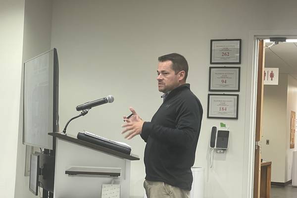 Plans for new Amoco gas station in DeKalb receives favorable support 