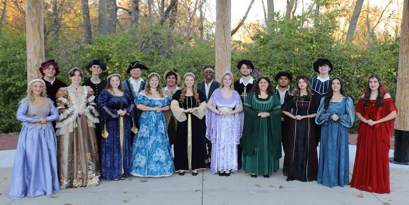Minooka Madrigals Singers present their annual dinner.