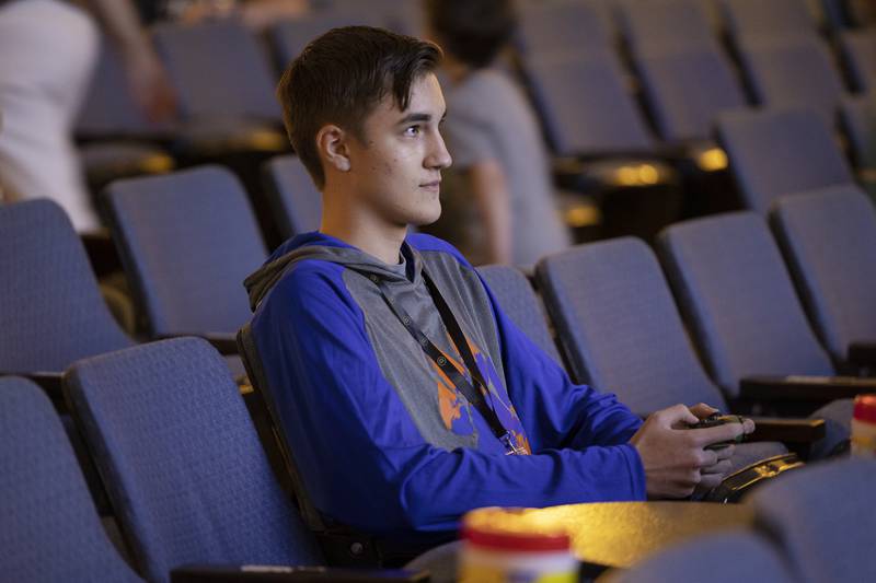 Oliver Allen, 14, of Lanark works the controller Saturday, Sept. 28, 2024, during his match at The Dixon.