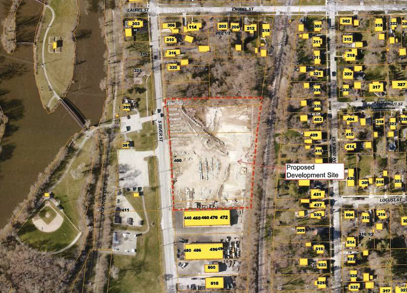 Proposed affordable apartment development near the Fox River in Batavia received an endorsement from City Council members at their Monday meeting.