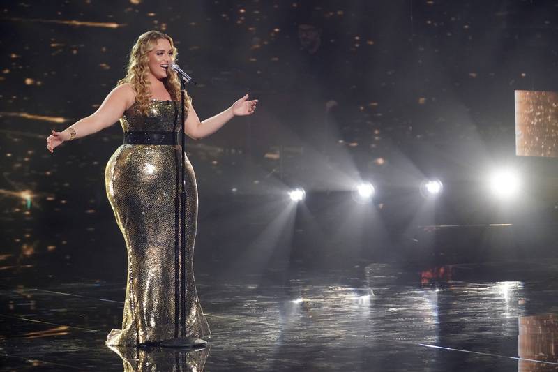 Grace Kinslter performs during the 'American Idol' episode 'My Personal Idol/Artist Singles'.