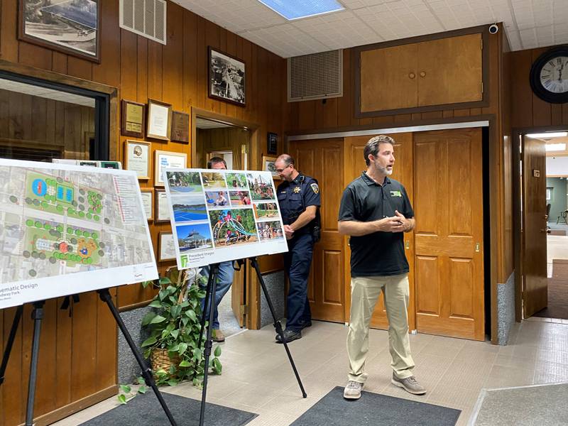Andy Howard from Hitchcock Design Group explains the Broadway Park design to the Marseilles City Council.