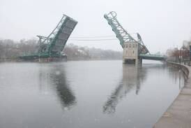 Joliet bridges: McDonough St. opens, Jefferson St. closes