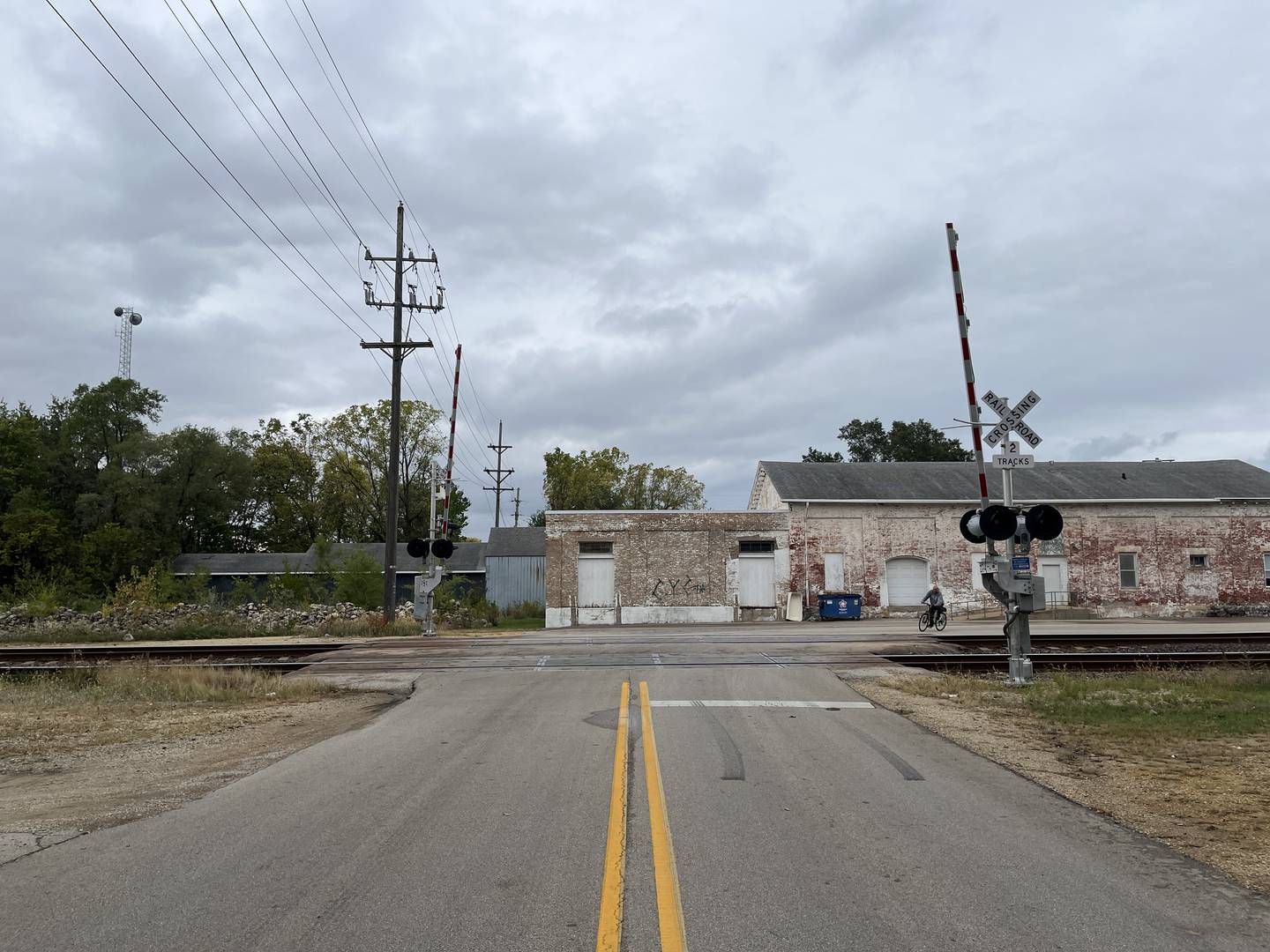 The city of Dixon is applying for a $3 million grant to fund the construction of a new multiuse pathway that would begin south of the railroad tracks at the corner of Nachusa Avenue and Broadway Street.