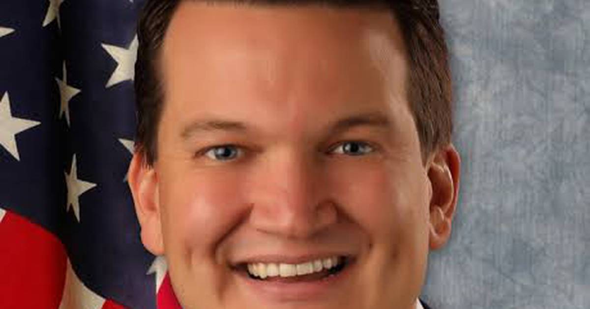 Chicago man charged with threatening state Sen. Chesney