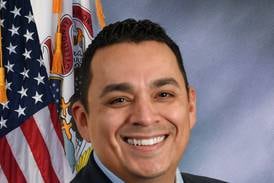 State Sen. Arellano encourages students to participate in Summer Reading Program