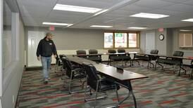 Forreston trustees lock in plumbing, street-lighting energy rates for three years