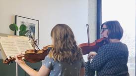 Kishwaukee Symphony Orchestra awards scholarships to DeKalb, Sycamore students