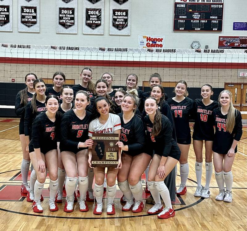Huntley defeated Hononegah on Wednesday night to win the IHSA 4A girls volleyball regional championship at Huntley High School.