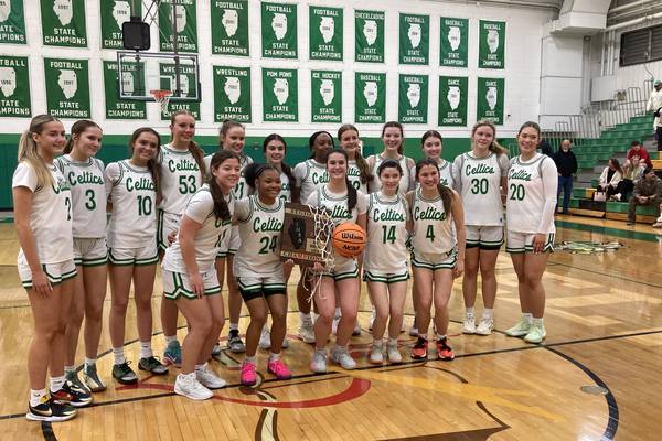 Providence Catholic’s suffocating defense handles Oak Forest for regional championship victory