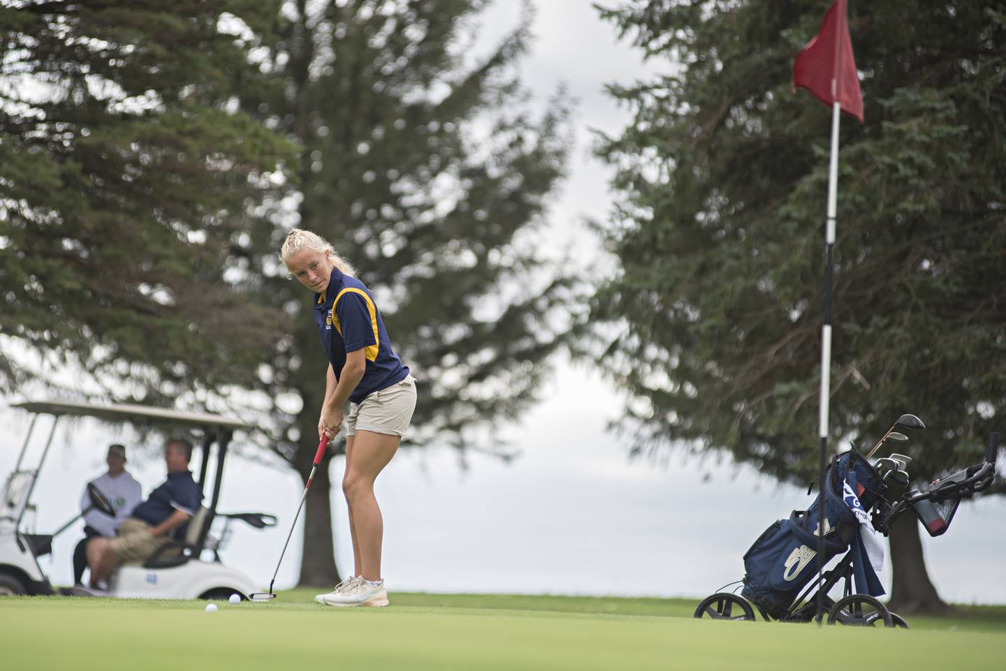 Polo's Kamryn Stockton putts on #3 during the girls class A sectionals Monday, Oct. 4, 2021 at Kewanee Dunes.