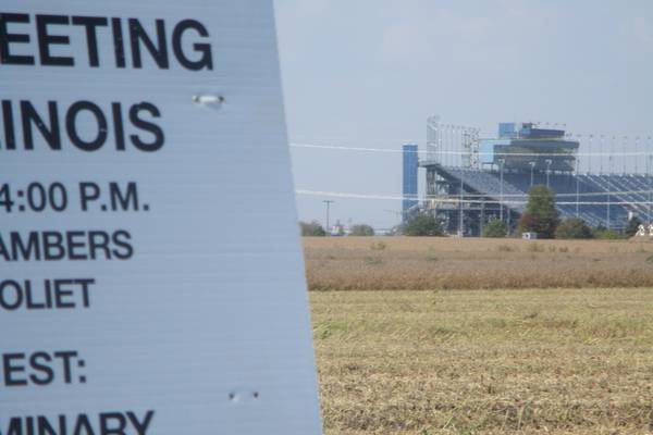 Illinois weighs new data center limits as massive projects reshape towns