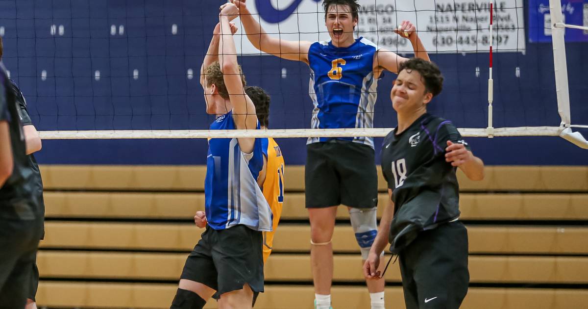 Photos Lyons Township vs. Downers Grove North in boys volleyball