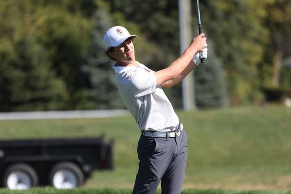 Wheaton Academy boys team, Owen Coniaris in the lead at Class 2A golf state tournament