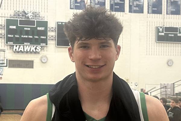 Hunter Stepanich, York wake up in second half, take down Glenbard North to advance to sectional final