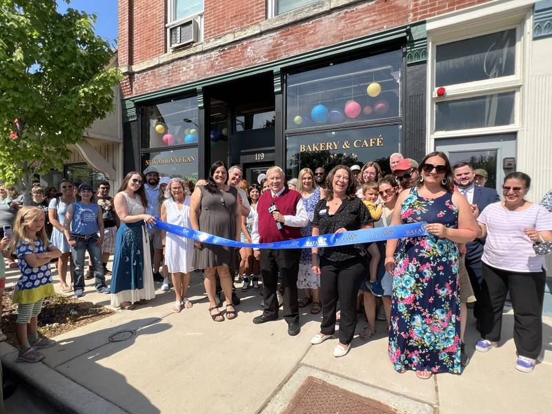 The Batavia Chamber of Commerce held a ribbon-cutting ceremony for New Moon Bakery on Friday, June 2.